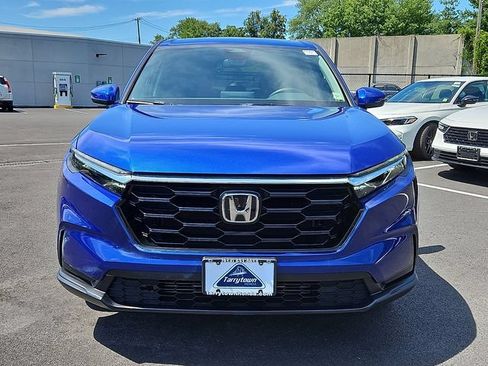 Used 2024 Honda CR-V EX image 2