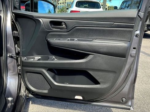 Used 2023 Honda Odyssey EX-L image 21