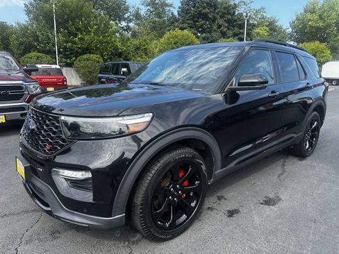 Certified 2023 Ford Explorer ST w/ Equipment Group 401A AWD/4WD image 9