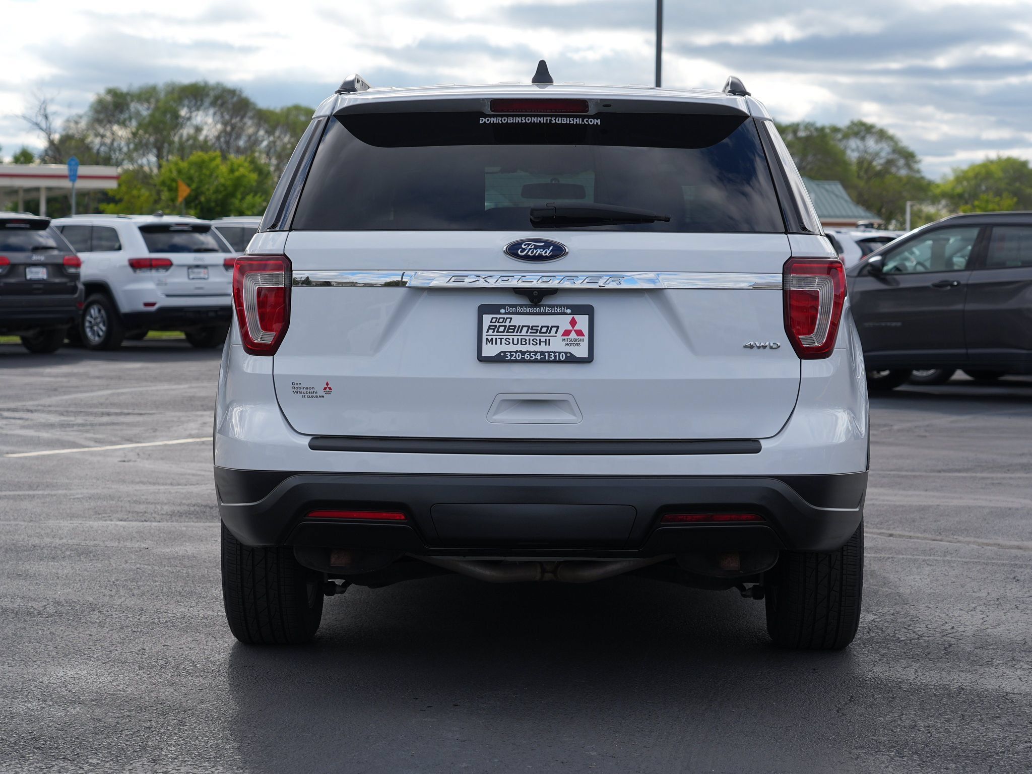 Used 2018 Ford Explorer 4WD image 4