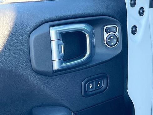 Certified 2022 Jeep Wrangler Unlimited Sahara image 16