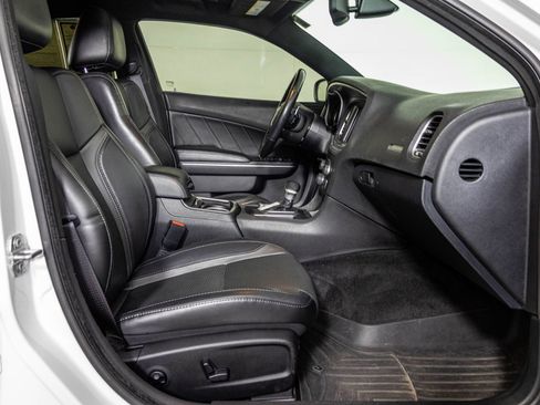 Used 2018 Dodge Charger GT AWD/4WD image 49