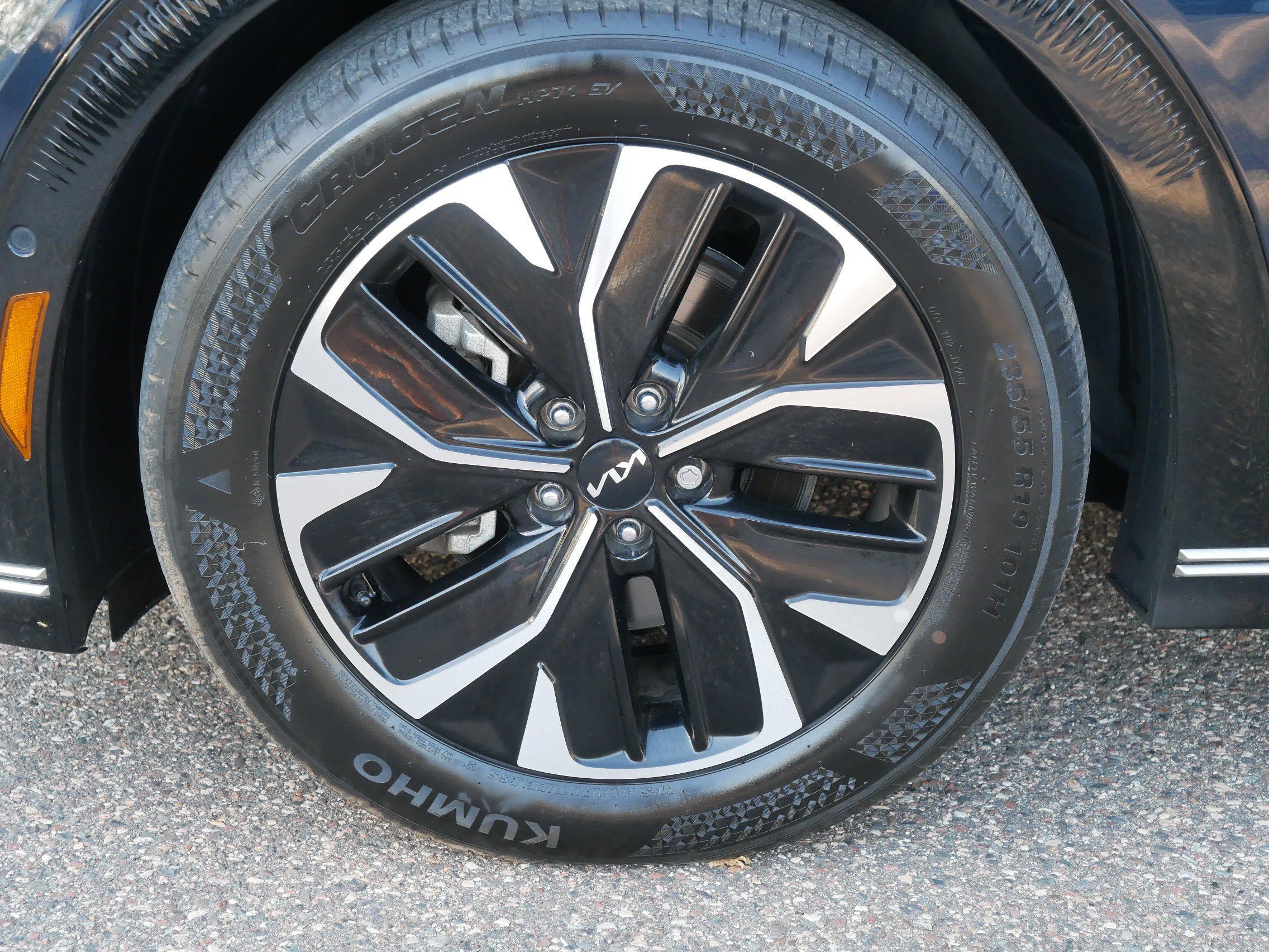 Certified 2023 Kia EV6 Wind w/ Wind Technology Package AWD/4WD image 15