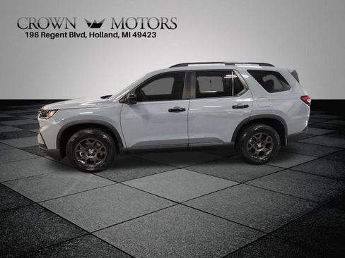 Certified 2025 Honda Pilot TrailSport image 6