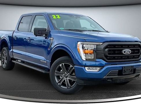 Used 2022 Ford F150 XLT w/ Equipment Group 302A High AWD/4WD image 3