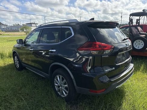 Used 2018 Nissan Rogue SV FWD image 5