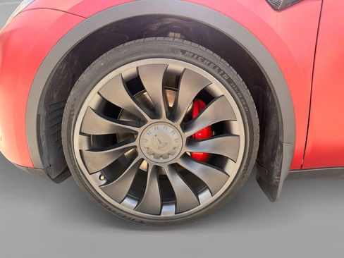 Used 2022 Tesla Model Y Performance AWD/4WD image 32