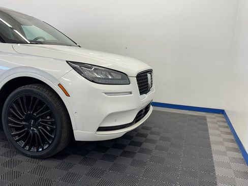 Used 2022 Lincoln Corsair Reserve w/ Equipment Group 201A AWD/4WD image 23