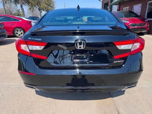 Used 2019 Honda Accord Sport image 6