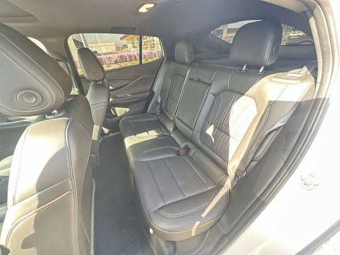 Certified 2024 Buick Envista Avenir FWD image 26