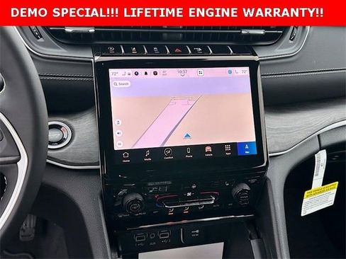 New 2025 Jeep Grand Cherokee L Limited w/ Black Appearance Package image 25