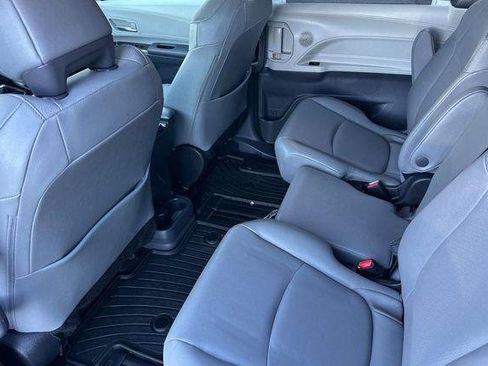 Used 2024 Toyota Sienna XLE w/ XLE Plus Package image 16