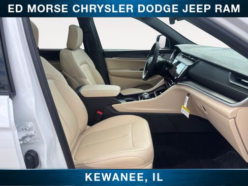 New 2026 Jeep Grand Cherokee Limited AWD/4WD image 15