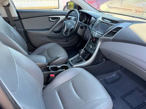 Used 2014 Hyundai Elantra Limited w/ Option Group 03 image 30