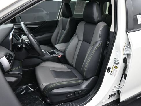 Used 2023 Subaru Outback Onyx Edition AWD/4WD image 14
