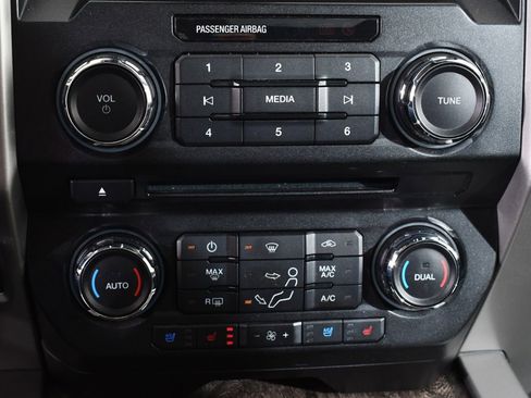 Used 2018 Ford F350 Lariat w/ Lariat Ultimate Package image 31