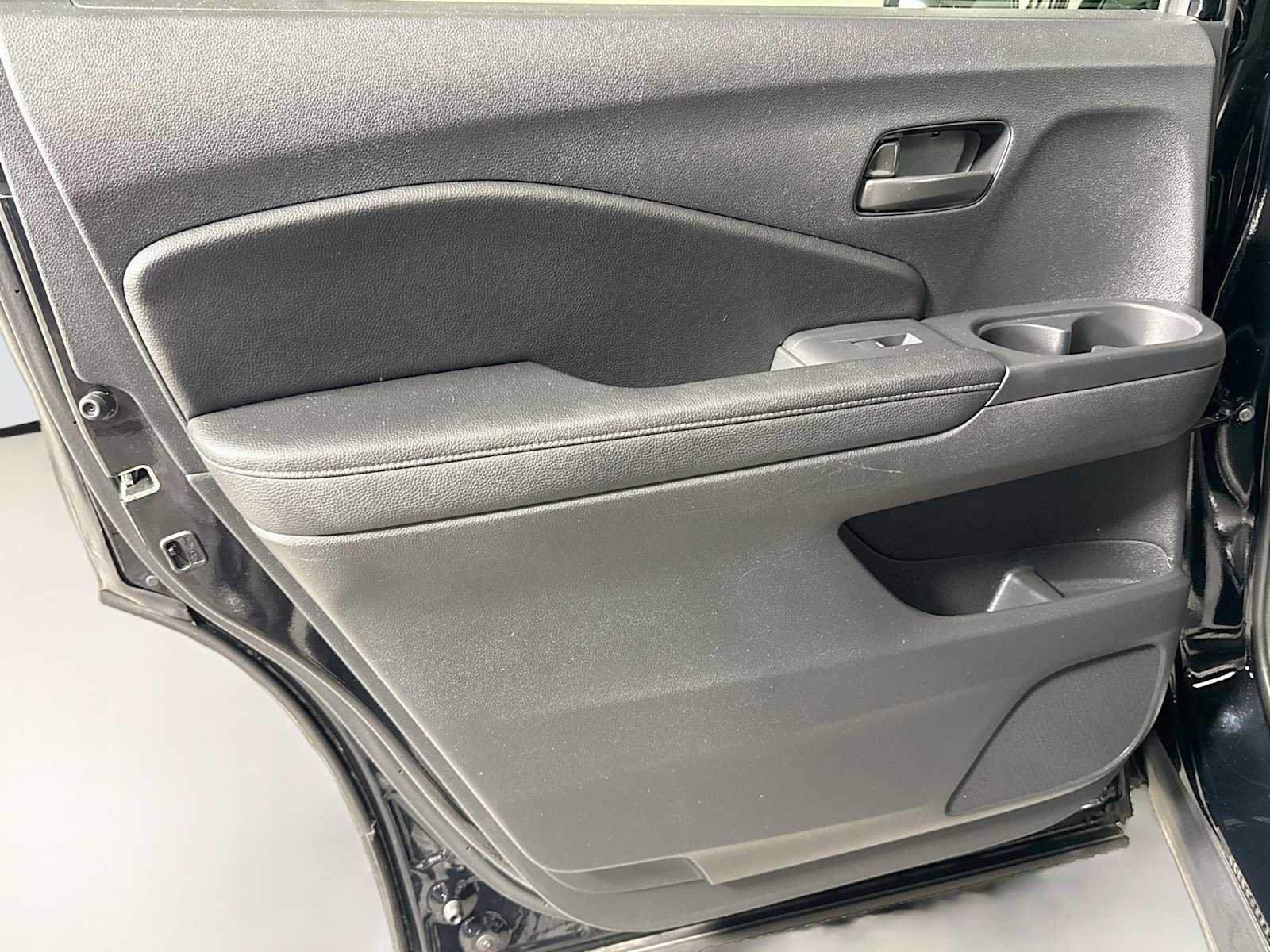 Certified 2025 Honda Passport EX-L image 28