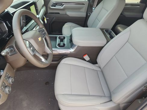 New 2026 Chevrolet Silverado 2500 LTZ w/ LTZ Premium Package image 10