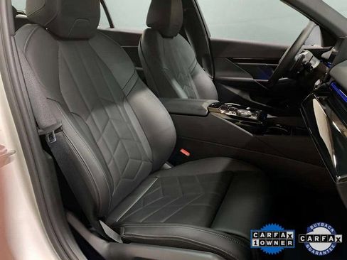 Used 2025 BMW 530i xDrive image 81