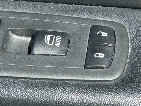 Used 2018 Jeep Grand Cherokee Limited AWD/4WD image 38