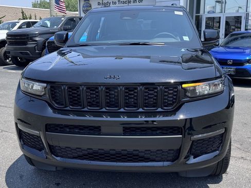 New 2025 Jeep Grand Cherokee L Limited w/ Black Appearance Package image 2