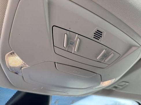 Used 2019 Ford Escape Titanium AWD/4WD image 17