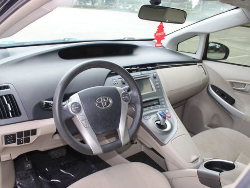 Used 2012 Toyota Prius Three FWD image 10