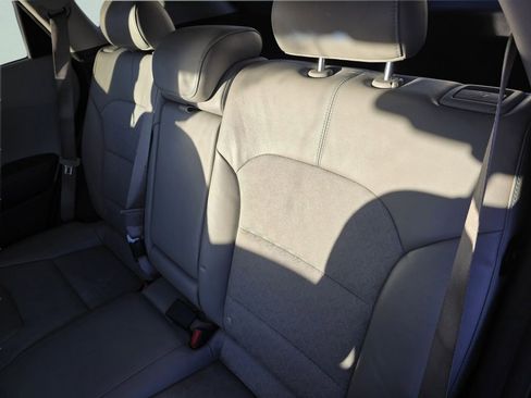 Used 2019 Kia Niro EX image 30