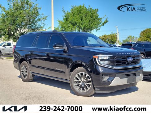 Used 2025 Ford Expedition Max Platinum AWD/4WD image 1