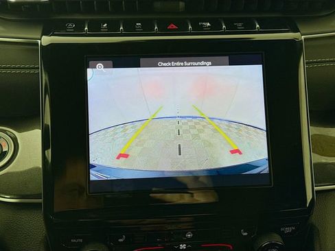 Used 2023 Jeep Grand Cherokee Altitude image 13