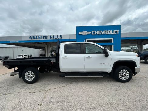 Used 2024 Chevrolet Silverado 2500 LT w/ Convenience Package AWD/4WD image 12