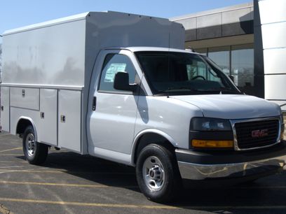 New 2025 GMC Savana 3500 w/ Power Convenience Package