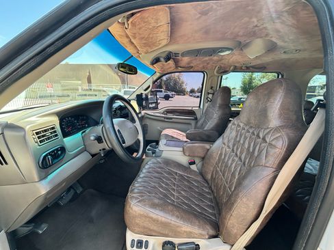 Used 2001 Ford Excursion Limited AWD/4WD image 5