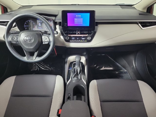 Used 2025 Toyota Corolla LE FWD image 16