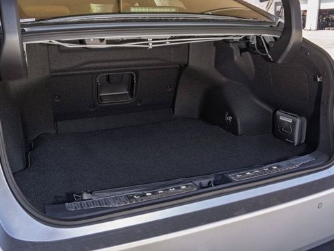 New 2026 Lexus ES 350e w/ Convenience Package FWD image 13