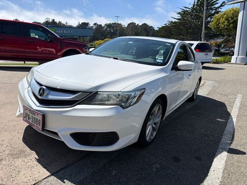 Used 2017 Acura ILX FWD image 3
