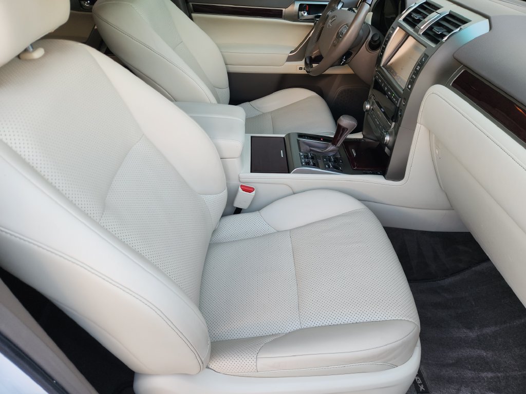 Used 2015 Lexus GX 460 Luxury AWD/4WD image 14