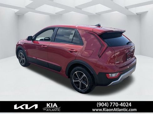 New 2026 Kia Niro LX image 5