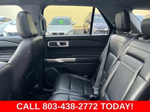 Used 2022 Ford Explorer XLT w/ Equipment Group 202A RWD image 14