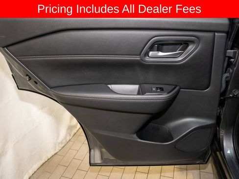 Certified 2024 Nissan Rogue SV w/ SV Premium Package FWD image 11