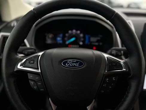 Used 2022 Ford Edge SEL w/ Convenience Package image 25