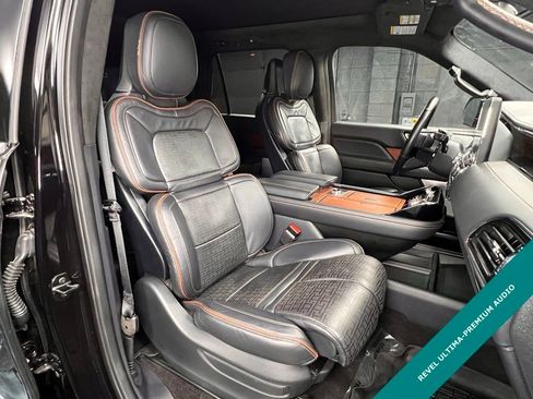 Used 2023 Lincoln Navigator L Black Label image 4