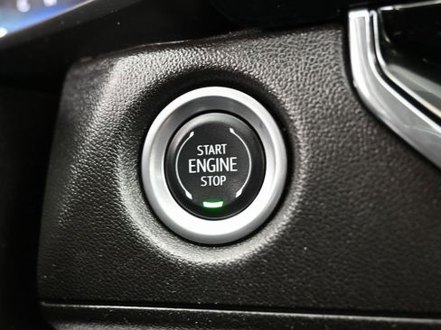 Used 2024 Chevrolet Colorado W/T image 21