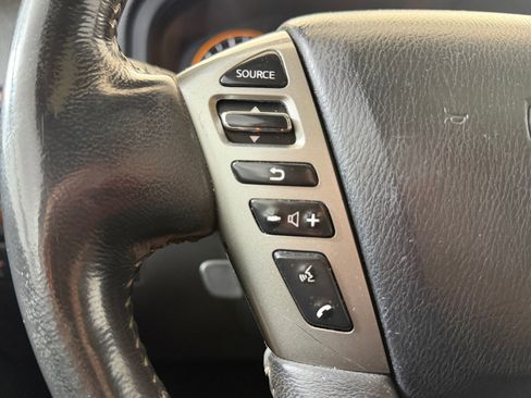 Used 2015 Nissan Armada Platinum RWD image 17
