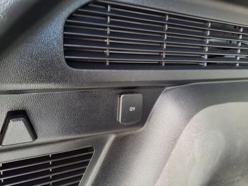 Certified 2023 Ford Escape SE w/ PHEV Premium Package image 31