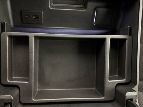 Used 2023 Chevrolet Silverado 1500 LT Trail Boss w/ Protection Package image 31