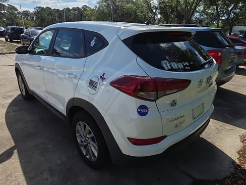 Used 2018 Hyundai Tucson SE image 7