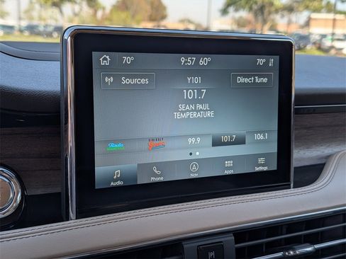 Used 2020 Lincoln Corsair Reserve w/ Equipment Group 202A image 12