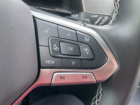 Used 2025 Volkswagen Atlas Cross Sport SE w/ Black Wheel Package image 13