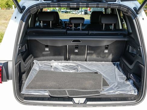 Certified 2026 Mercedes-Benz GLB 250 4MATIC image 25